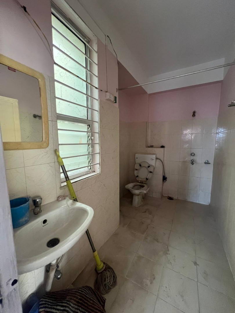 Semi Furnished 3bhk in Panjabari, Khanapara, Guwahati, Assam, India for Rent